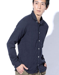 日本製 ホリゾンタルカラー白ボタンダブルガーゼ長袖スリムシャツ