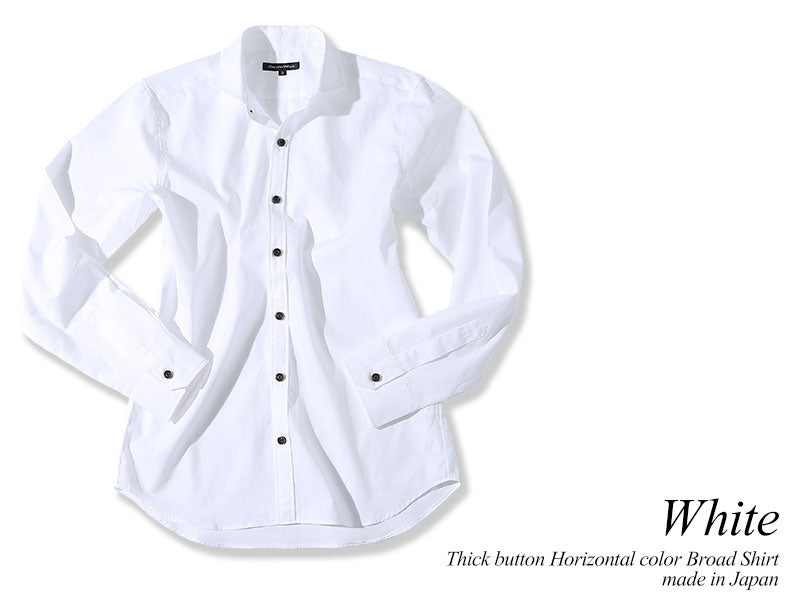 白のシャツのジャケパンコーデ例