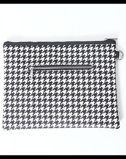 ジップ付きデザインクラッチバッグ