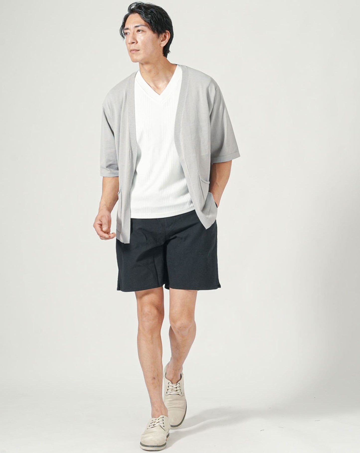 ブラック　H183cmW63kg 着用サイズ:Ｌ