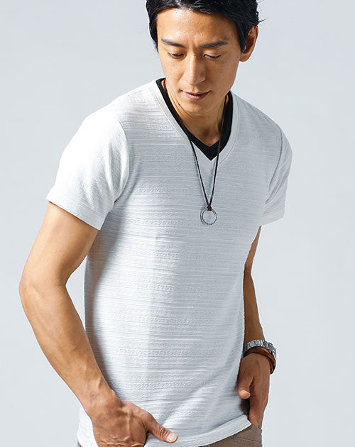 ジャガード織りフェイクレイヤード7分袖・半袖VネックTシャツ