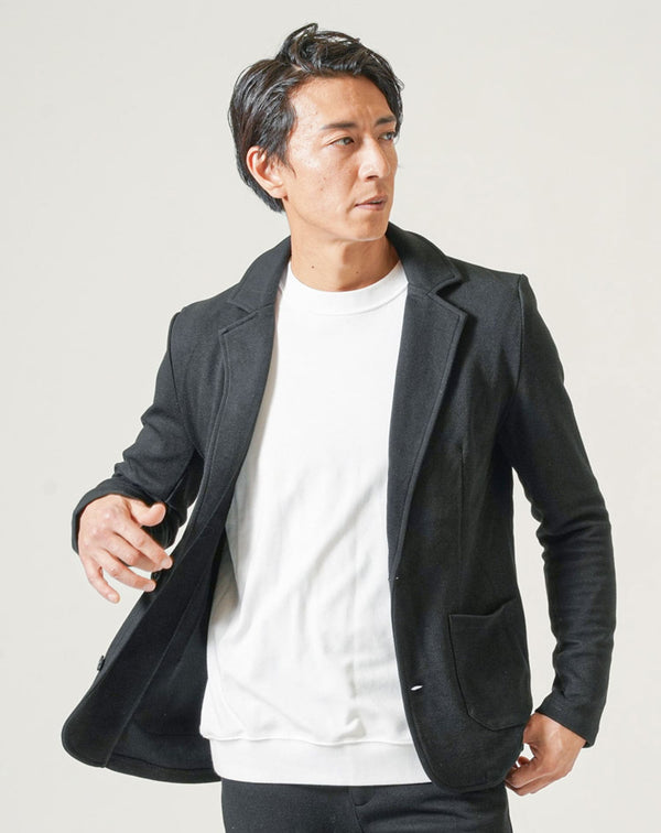 40代メンズにおすすめの黒セットアップで美術館やホテルディナーにも対応できる秋のきれいめジャケットスタイル