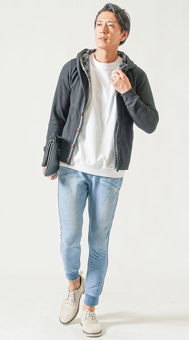 ダサいを解決する大人の男性にふさわしい自然なカッコ良さがあるライトブルーデニムコーデ例
