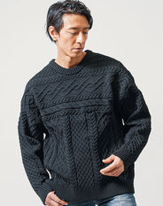 オーバーサイズアラン編み長袖クルーネックニット