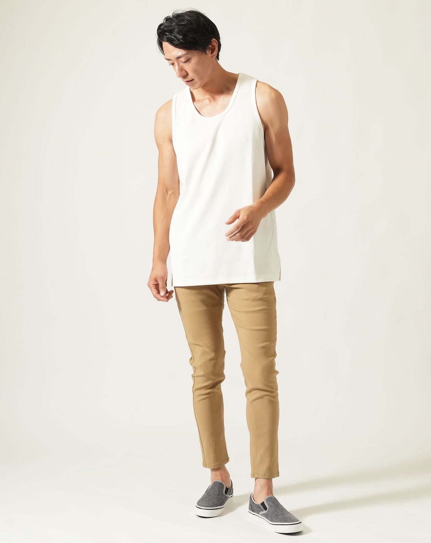 接触冷感ゆったり半袖UネックTシャツ