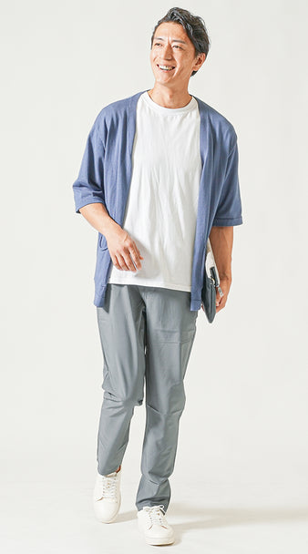 ライトグレーパンツ×サマーカーディガンの夏メンズコーデ