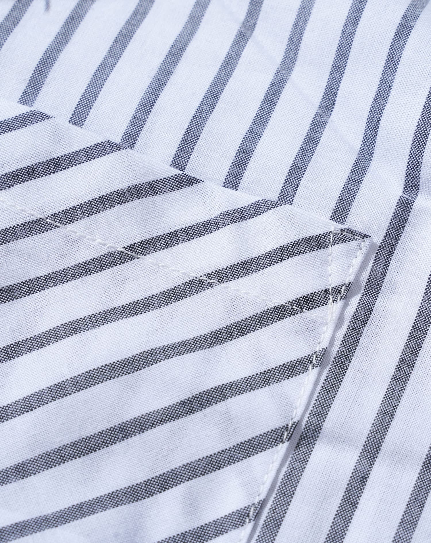 ストライプデザインブロード長袖シャツ