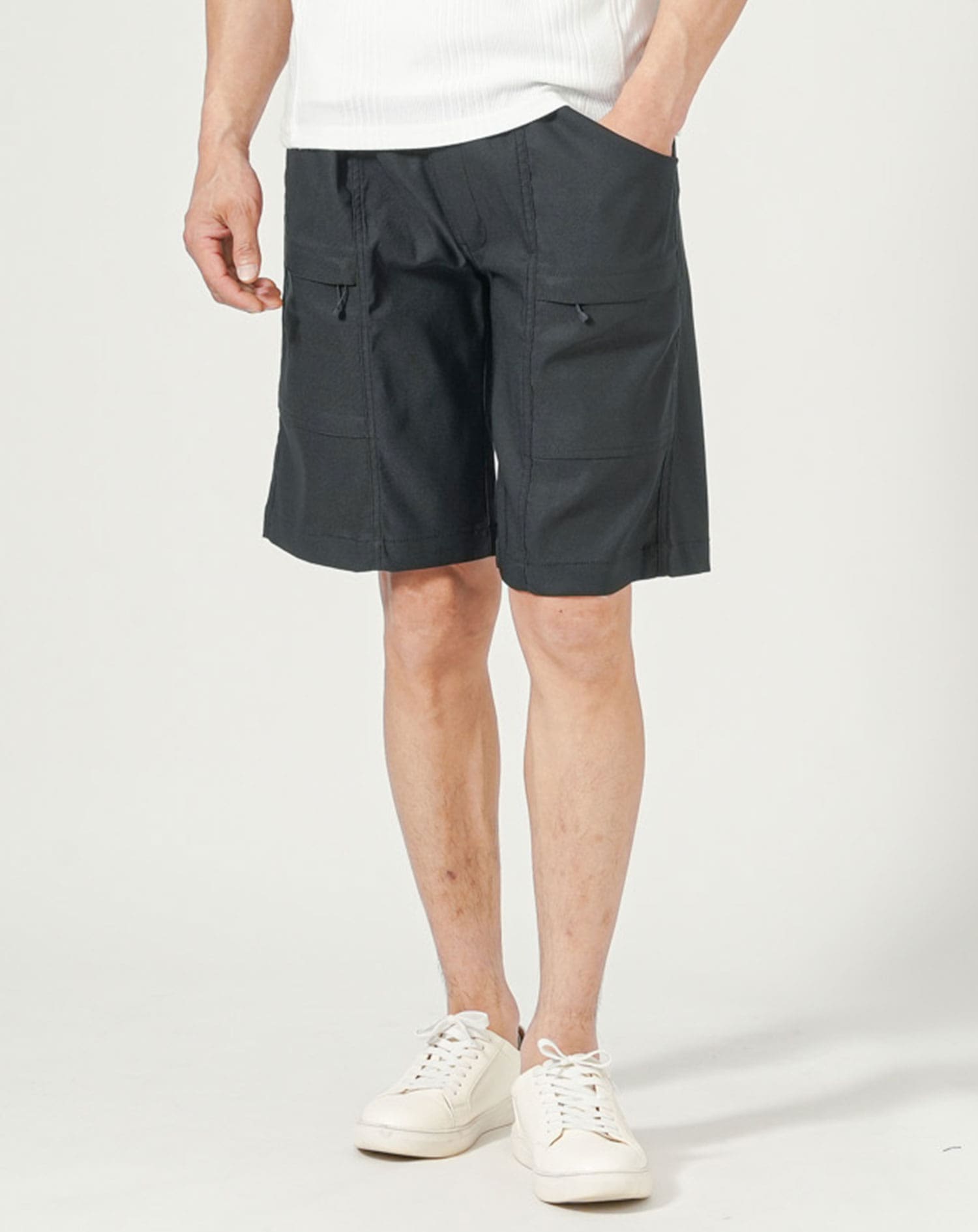 ブラック　H183cmW63kg 着用サイズ:Ｌ