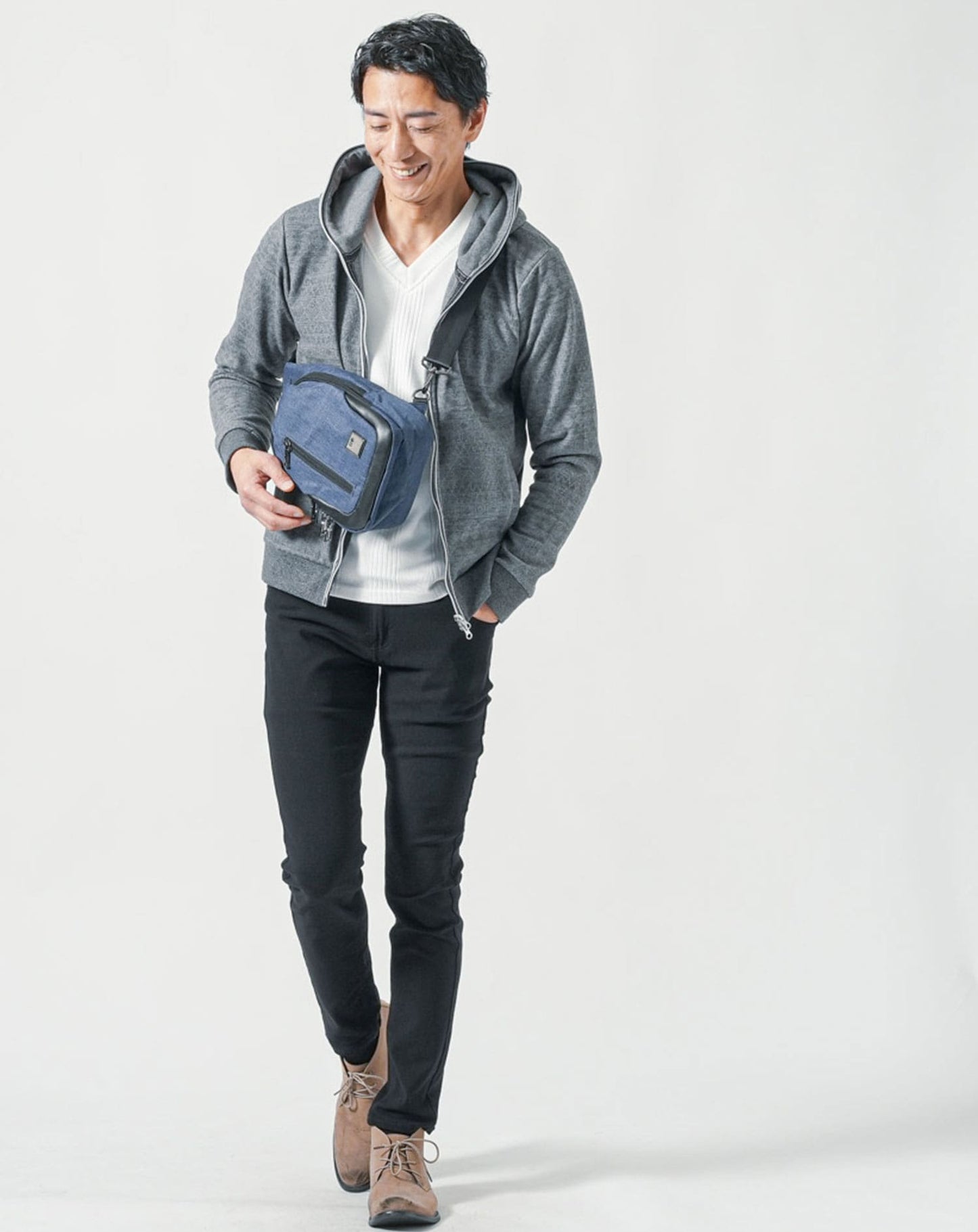 撥水加工斜めがけコンパクトボディバッグ