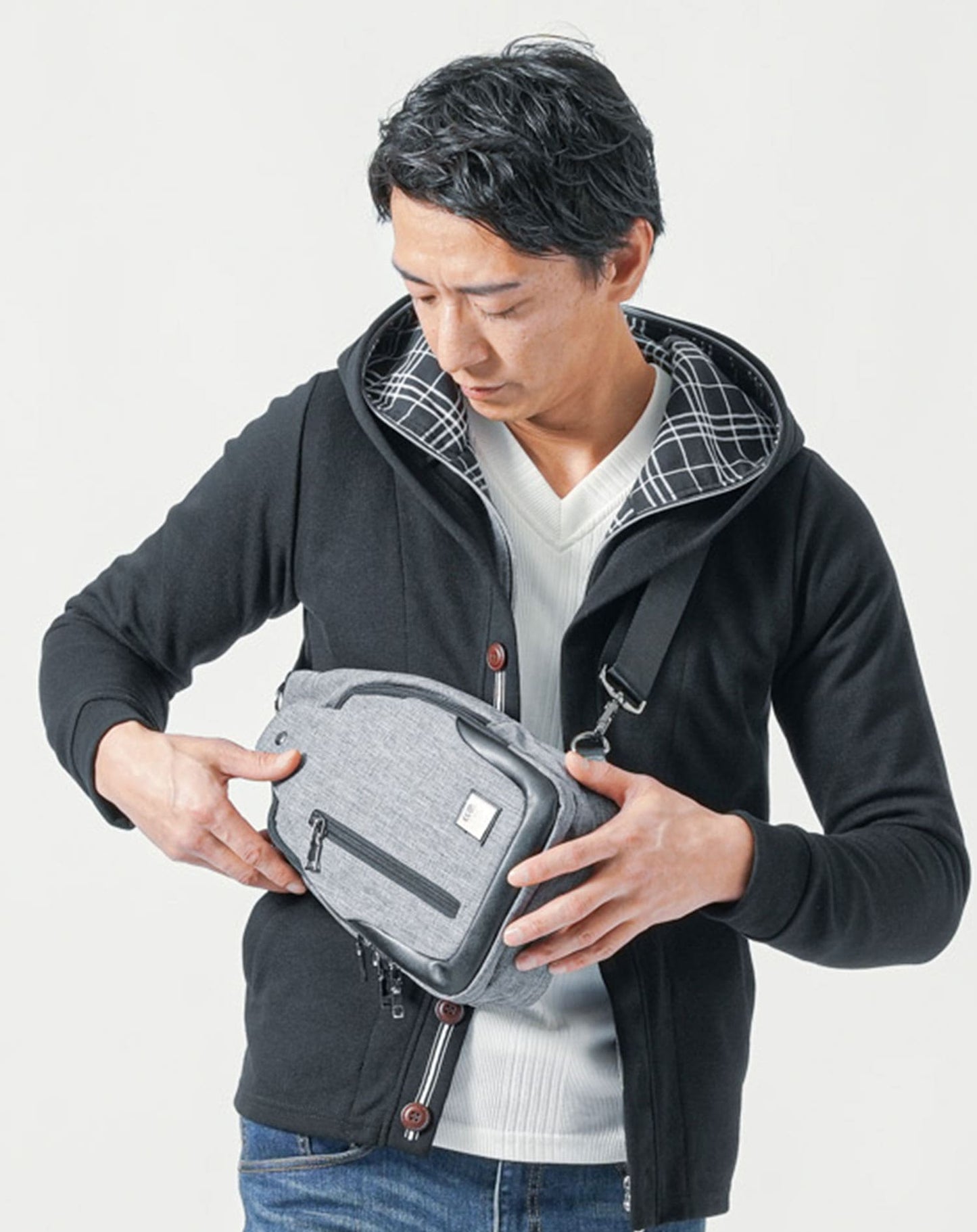 撥水加工斜めがけコンパクトボディバッグ