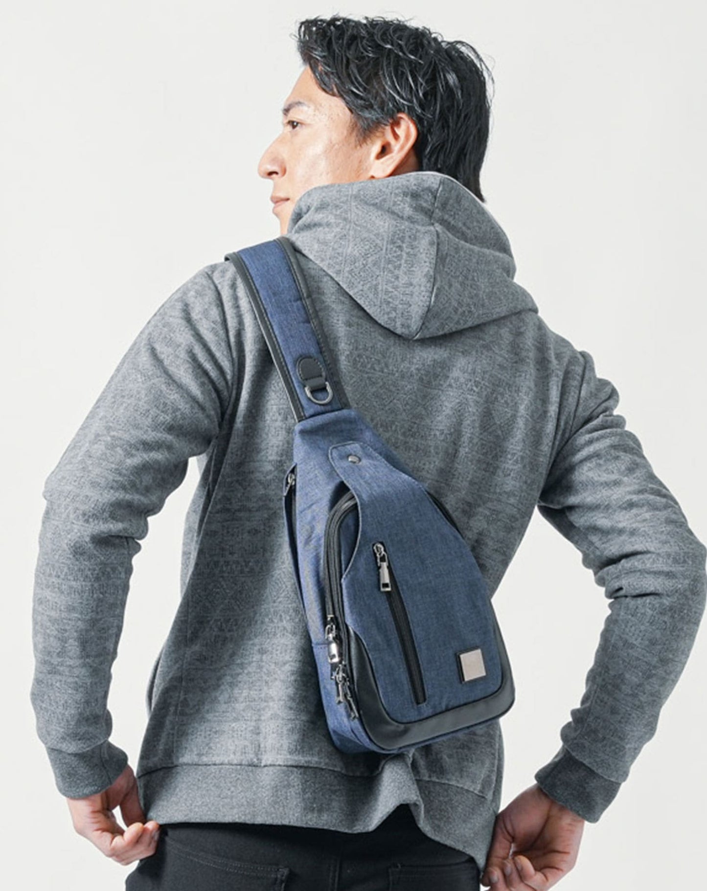 撥水加工斜めがけコンパクトボディバッグ