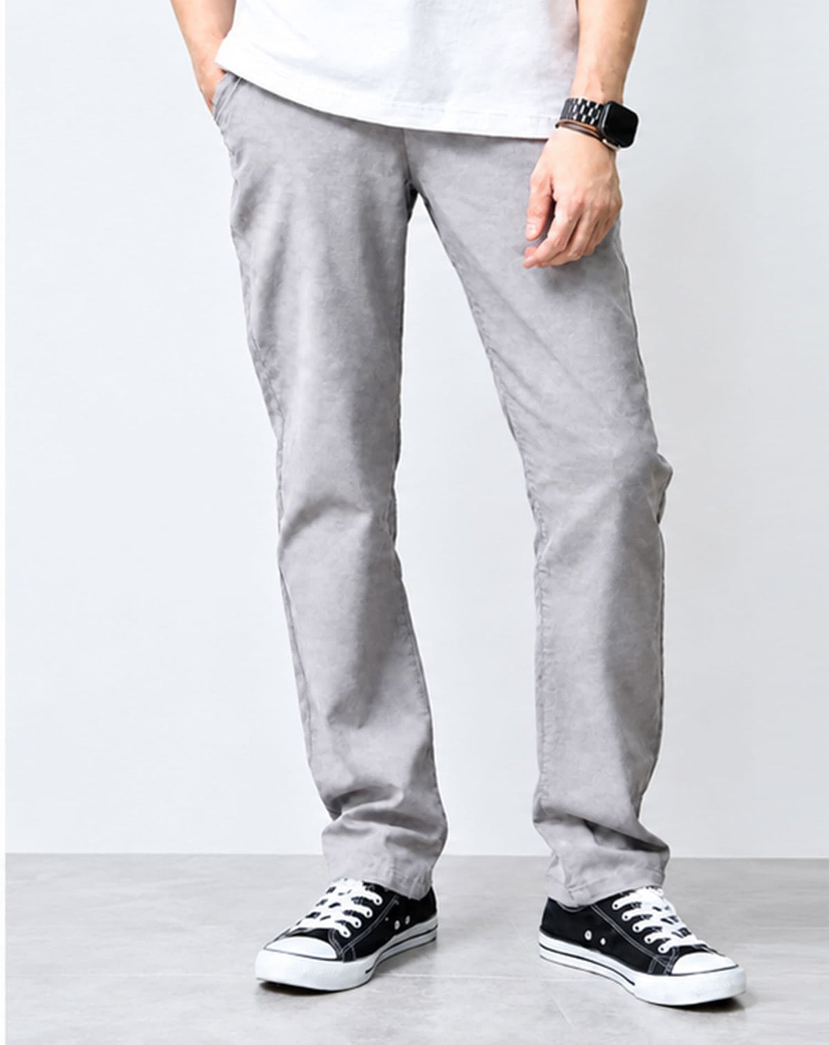 体型隠せる超伸縮テーパードストレッチチノパンツ