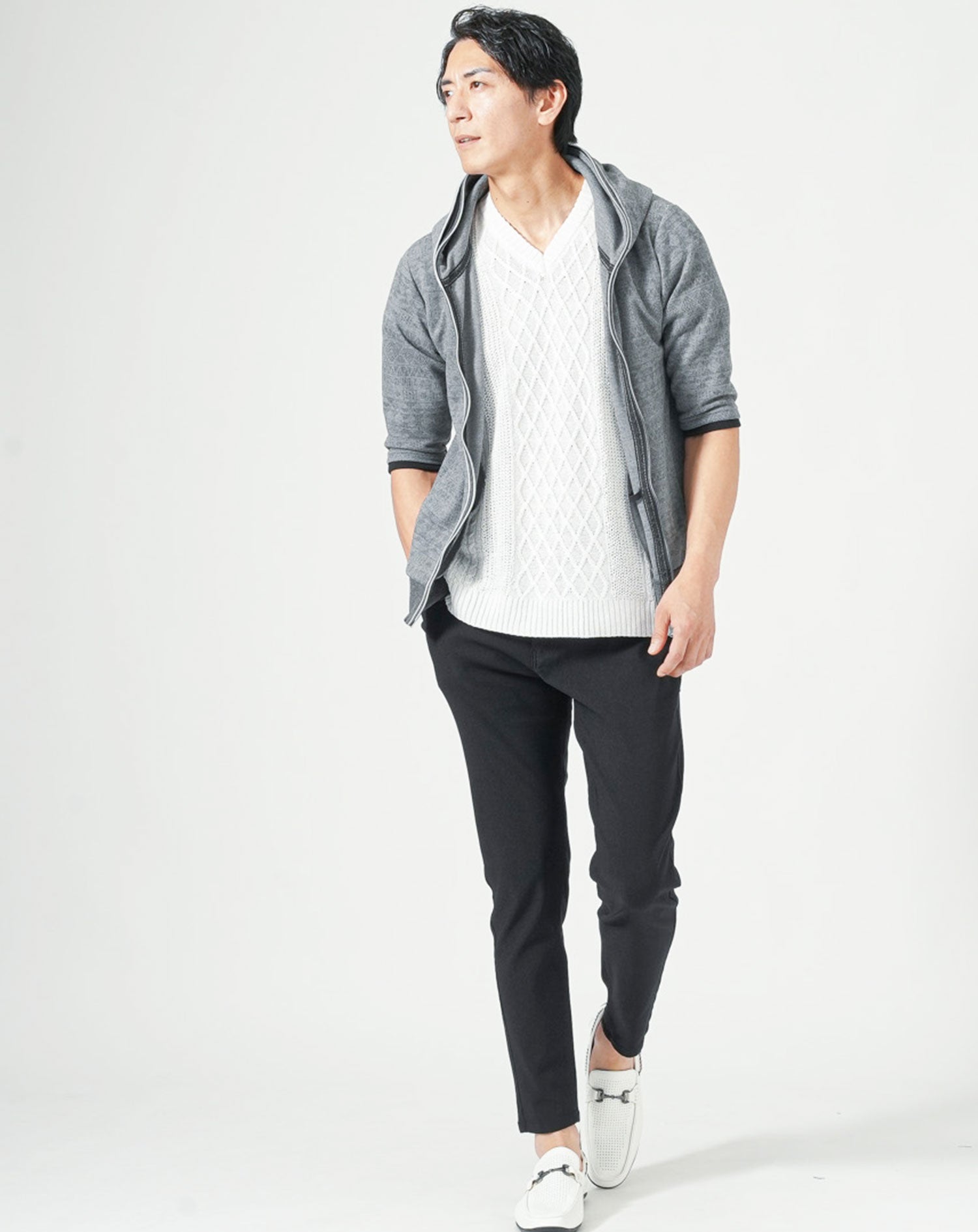 綿麻素材アラン編みⅤネック半袖サマーニット