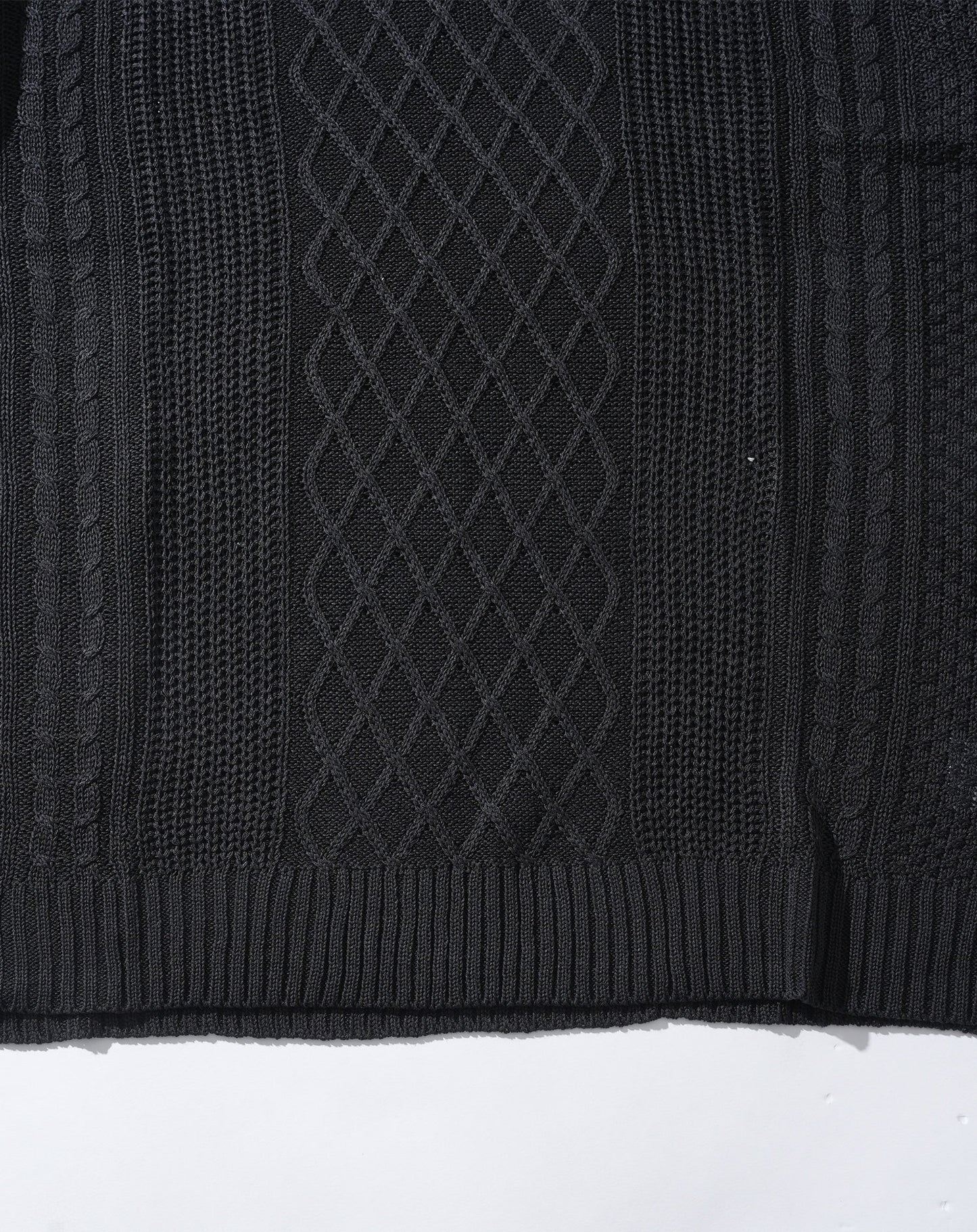 綿麻素材アラン編みⅤネック半袖サマーニット