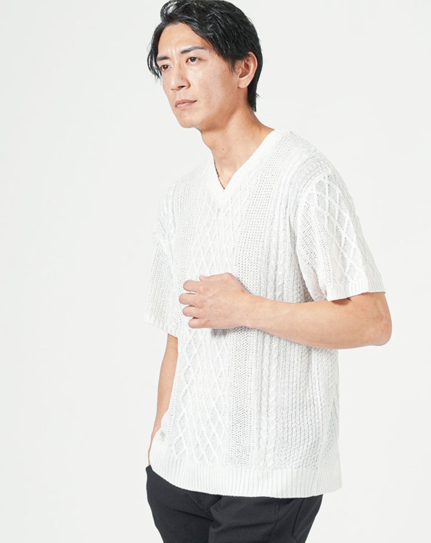 綿麻素材アラン編みⅤネック半袖サマーニット