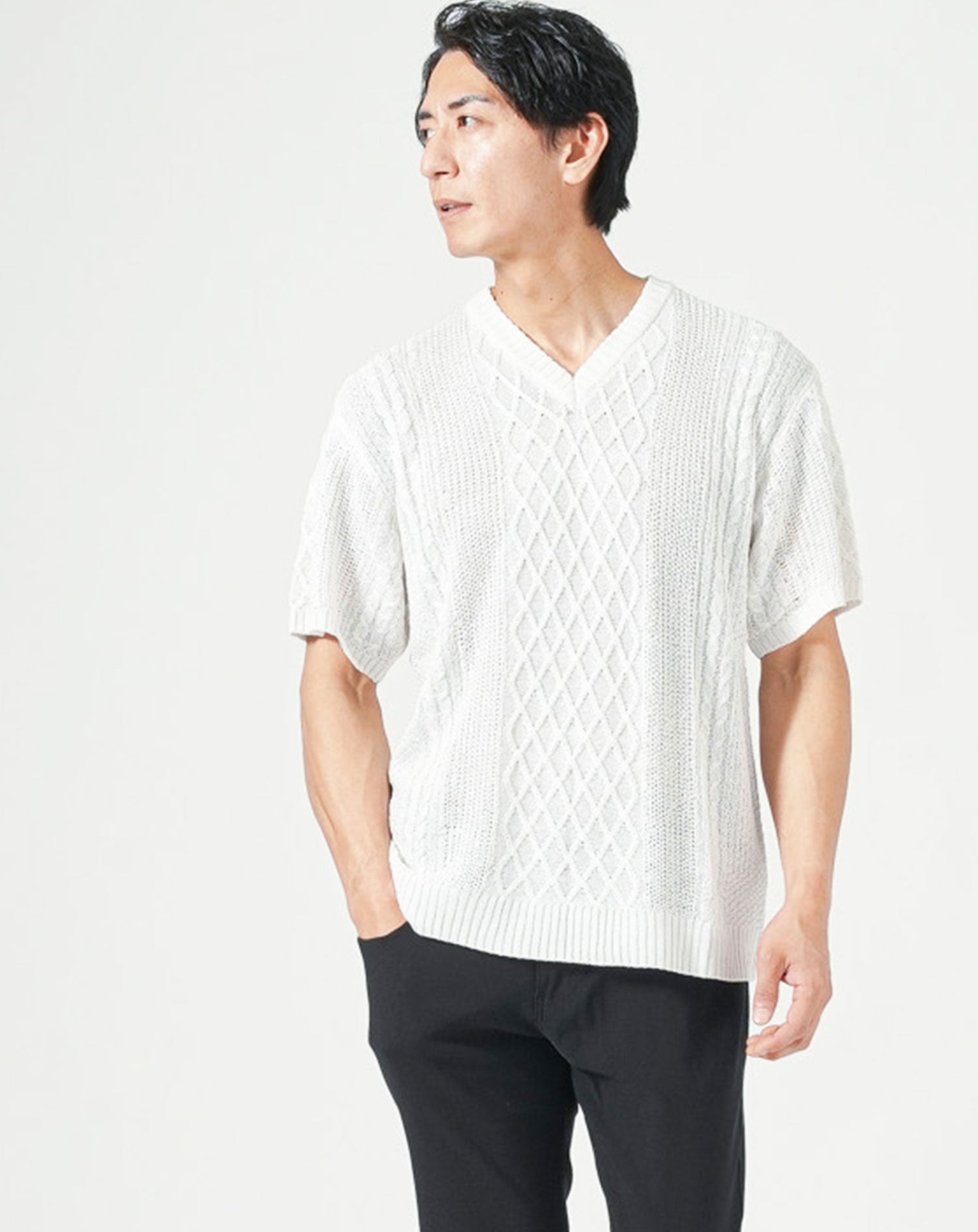 綿麻素材アラン編みⅤネック半袖サマーニット