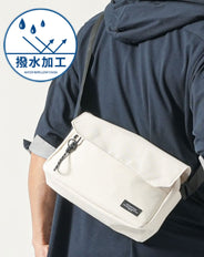 撥水加工カラビナ付きミニショルダーバッグ