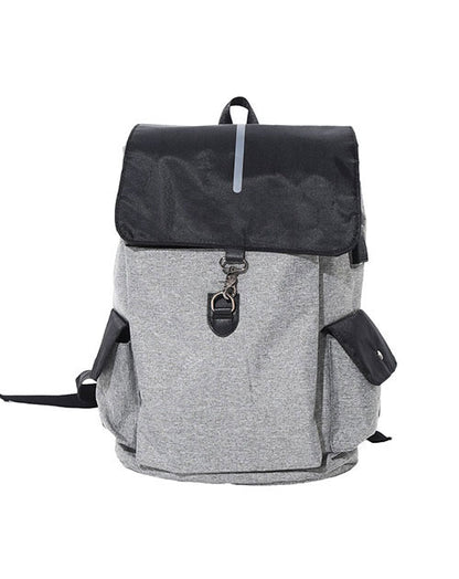 USBケーブル付きカジュアルリュック