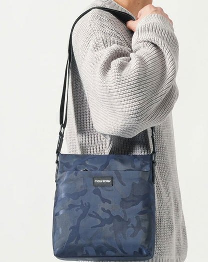カモフラージュ柄ショルダーバッグ