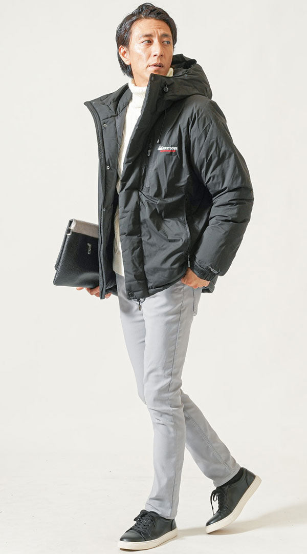黒中綿ジャケット　グレーニット　ダークブルーデニムパンツ　メンズ コーデ 40代 50代 男性 冬 に合う おすすめ 着こなし おしゃれ かっこいい 人気