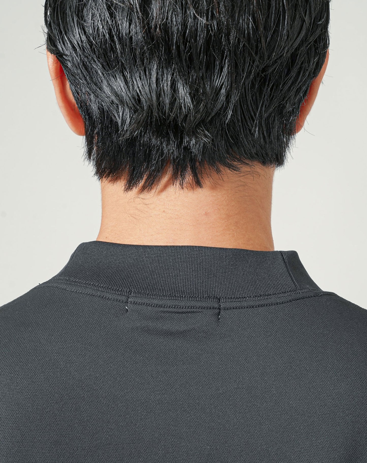 ブラック　H183cmW63kg 着用サイズ:Ｌ