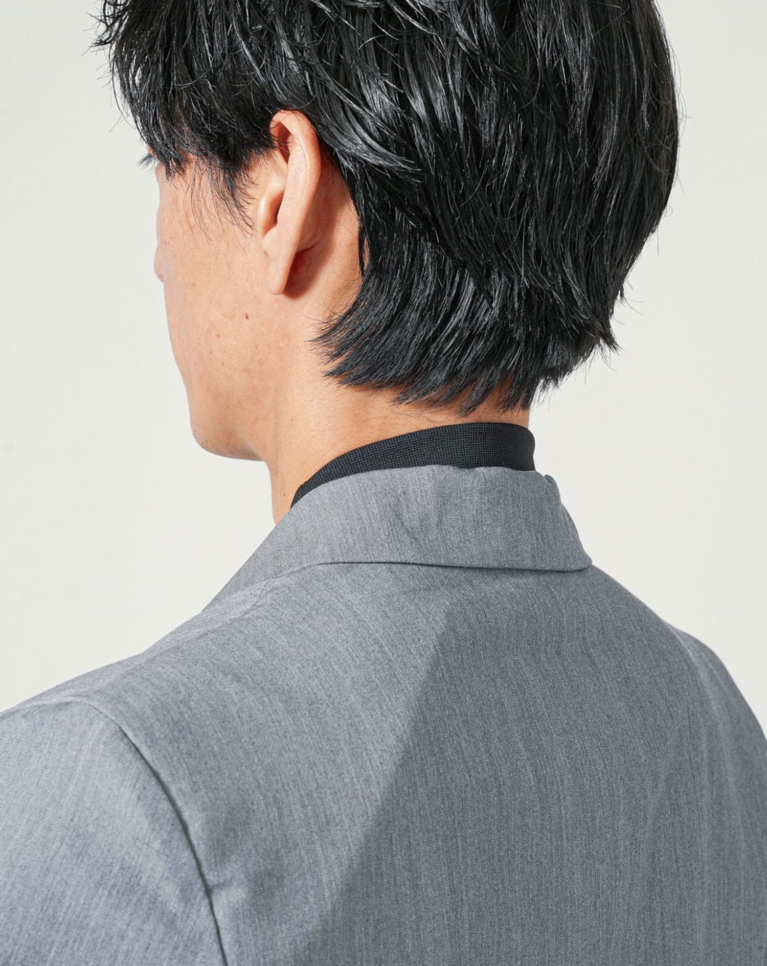 ブラック　H183cmW63kg 着用サイズ:Ｌ