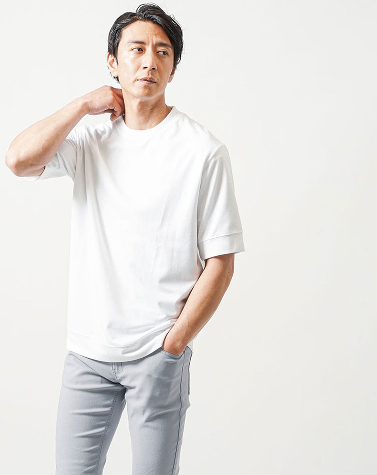 ジャケットのインナー専用　接触冷感・汗染み軽減半袖Tシャツ