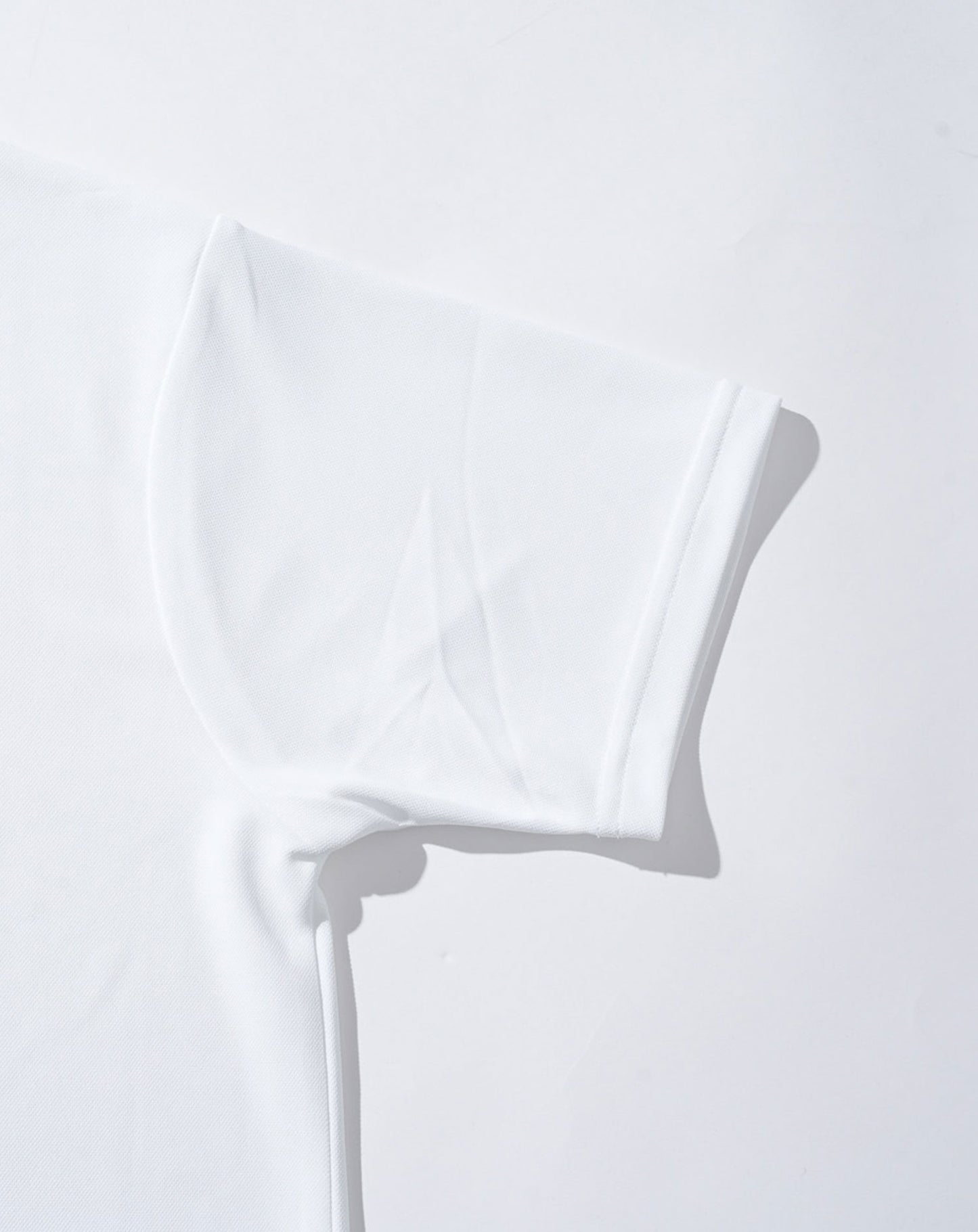 ジャケットのインナー専用　接触冷感・汗染み軽減半袖Tシャツ