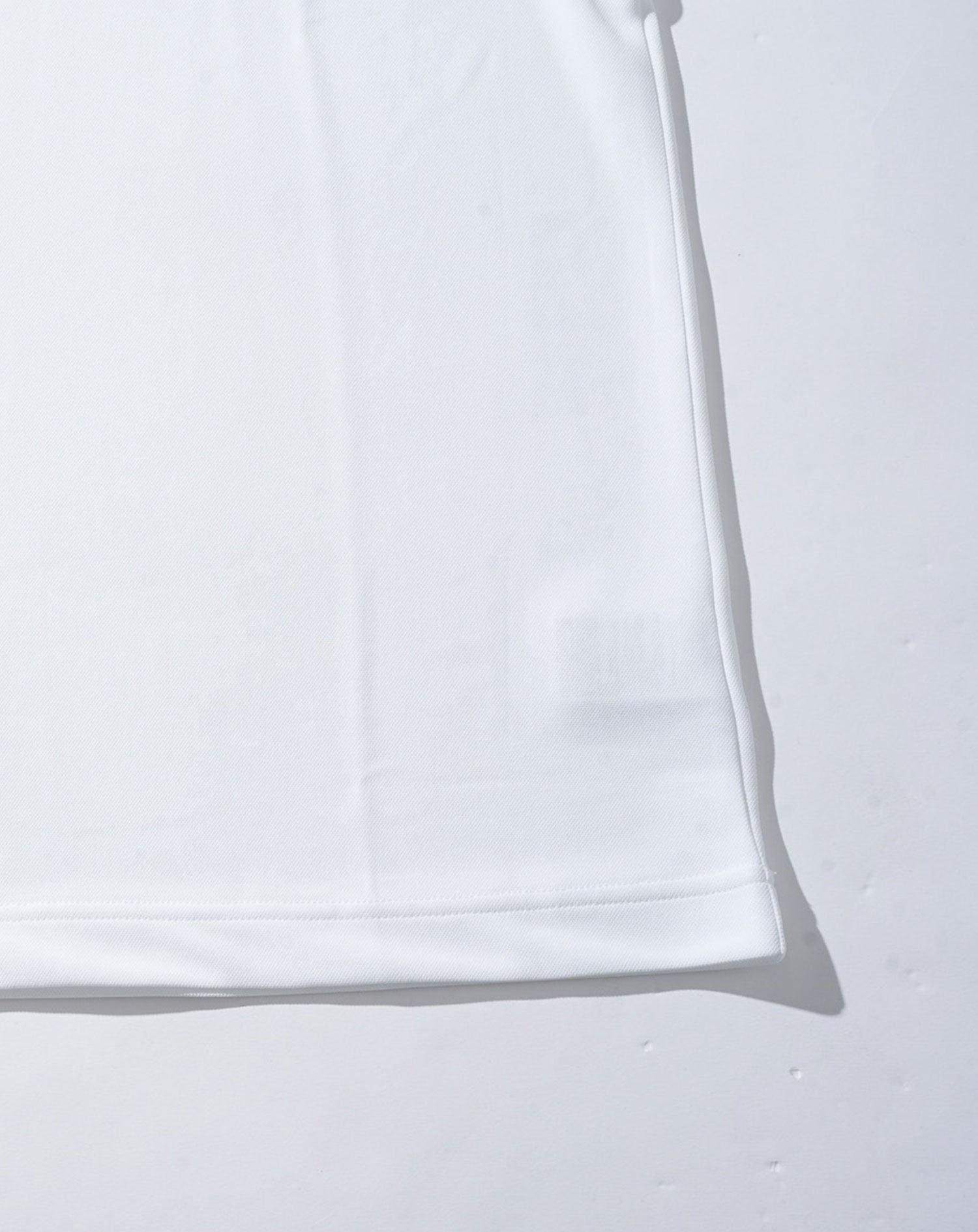 ジャケットのインナー専用　接触冷感・汗染み軽減半袖Tシャツ