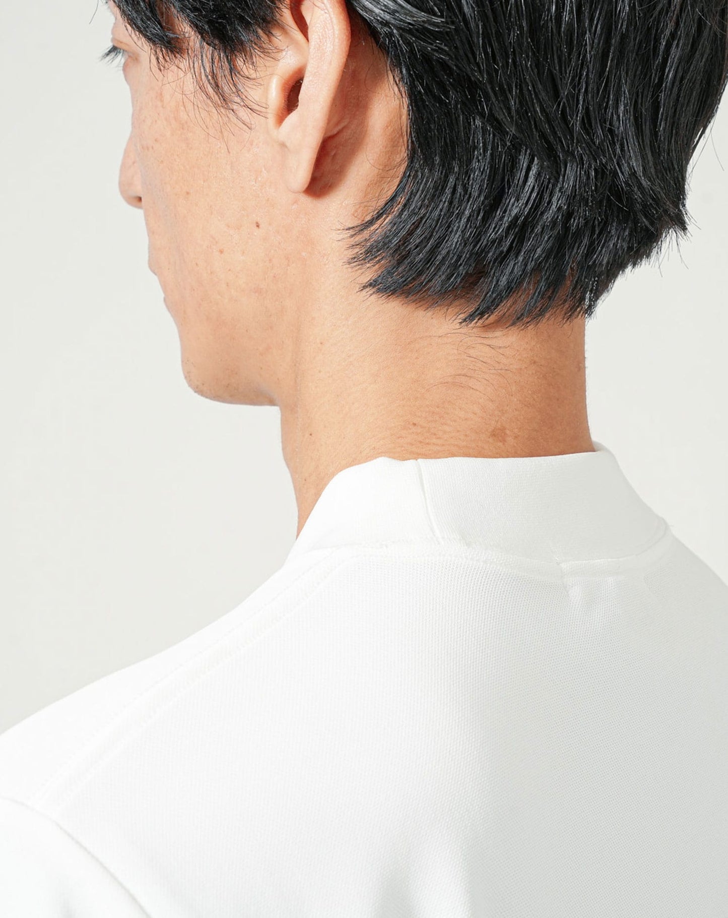 ホワイト　H183cmW63kg 着用サイズ:Ｌ