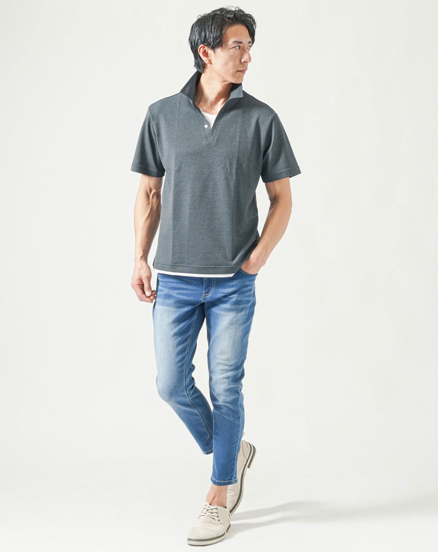 ブラック　H183cmW63kg 着用サイズ:Ｌ