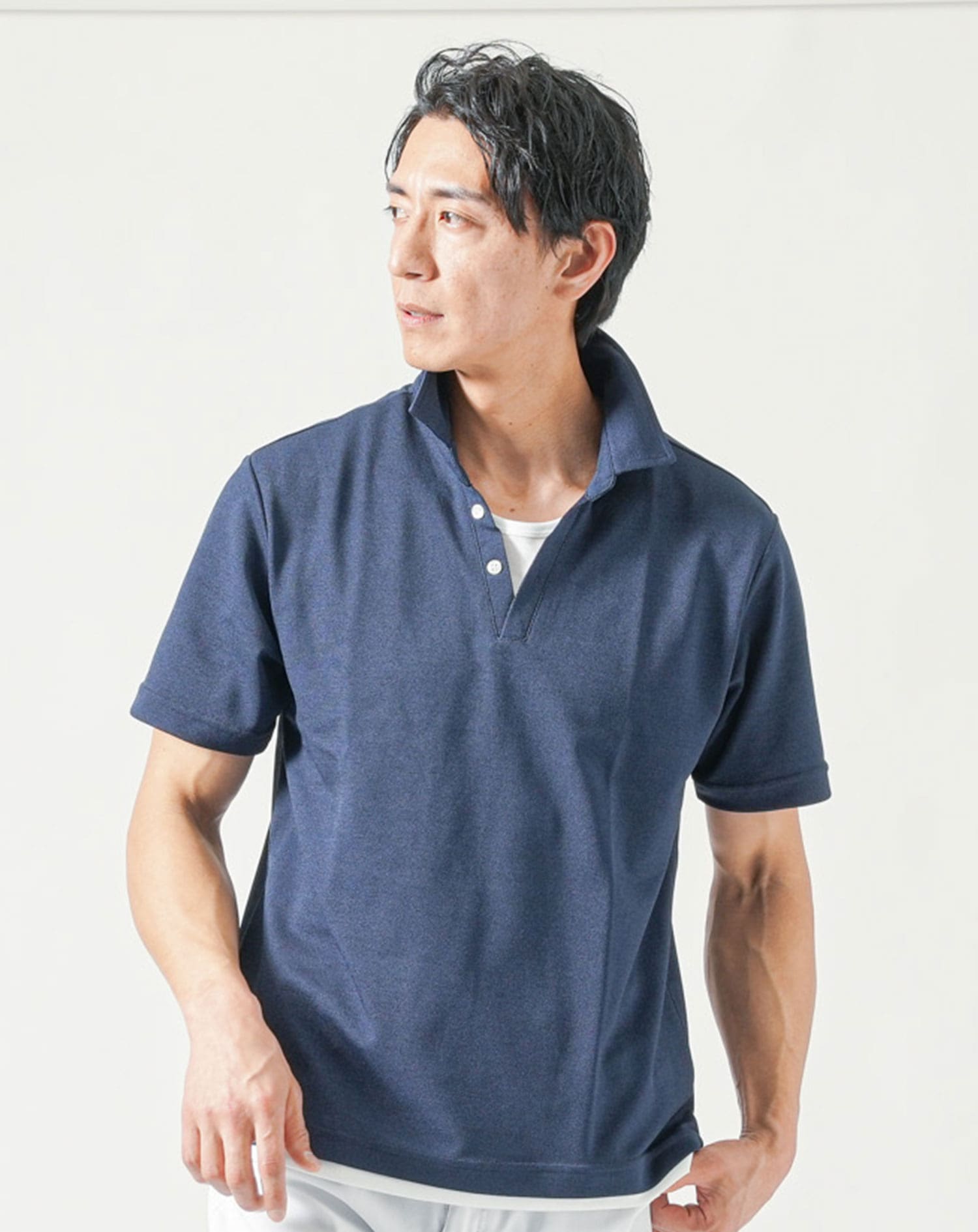 ネイビー　H183cmW63kg 着用サイズ:Ｌ