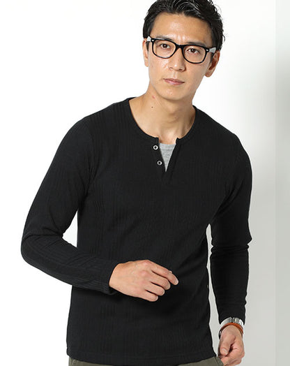 ランダムテレコ素材フェイクレイヤード長袖キーネックＴシャツ