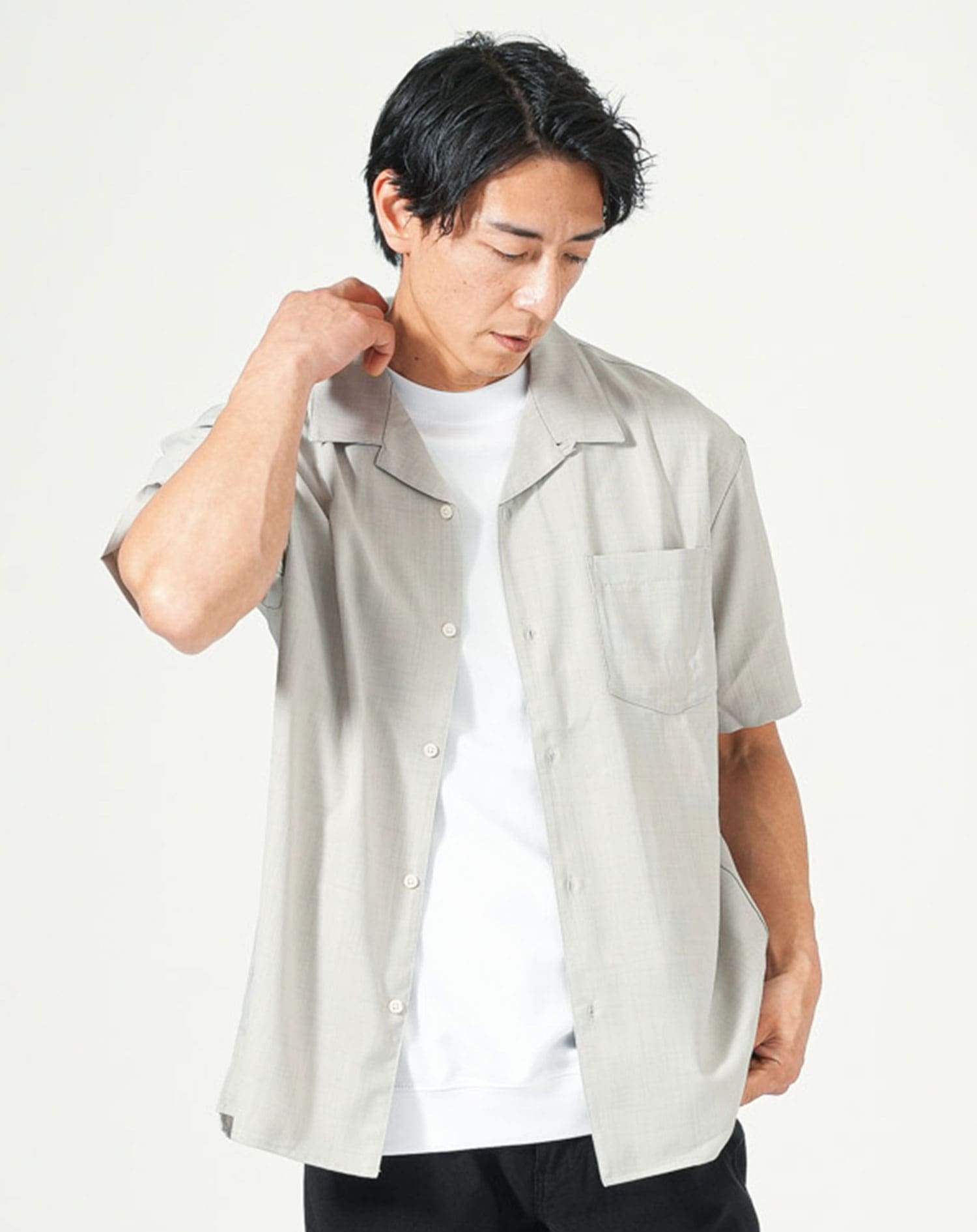 ベージュ　H183cmW63kg 着用サイズ:Ｌ