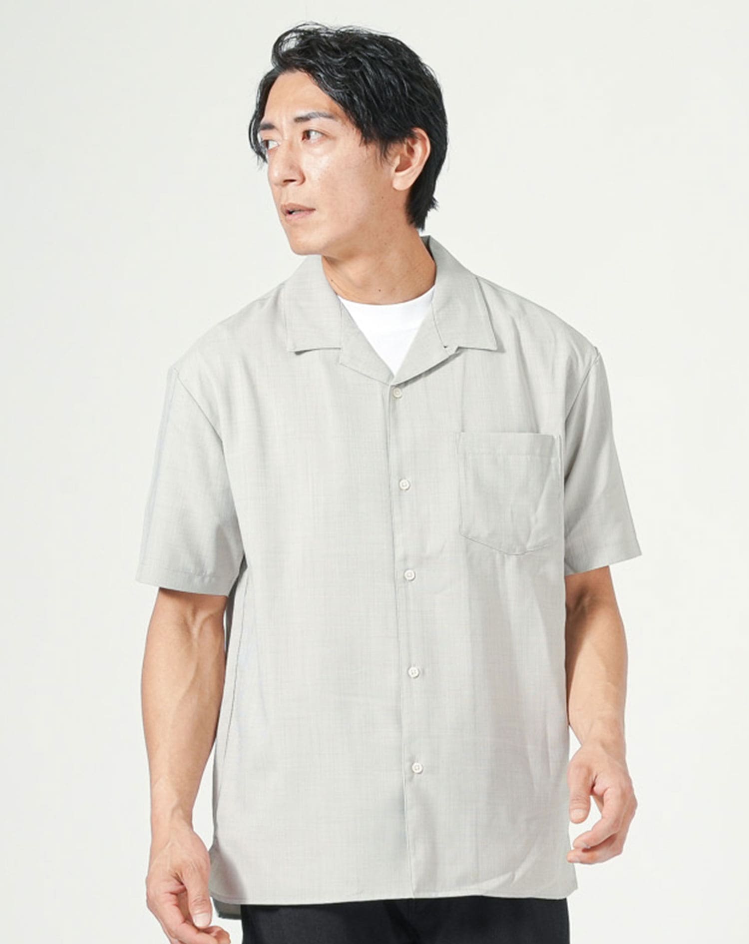 ベージュ　H183cmW63kg 着用サイズ:Ｌ