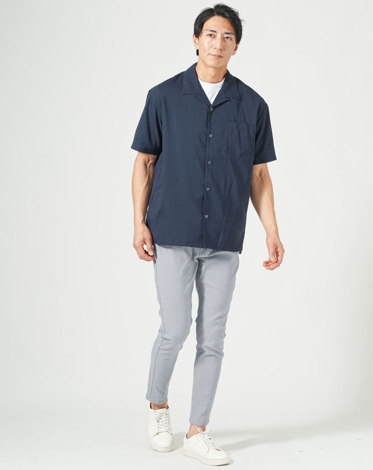 ネイビー　H183cmW63kg 着用サイズ:Ｌ