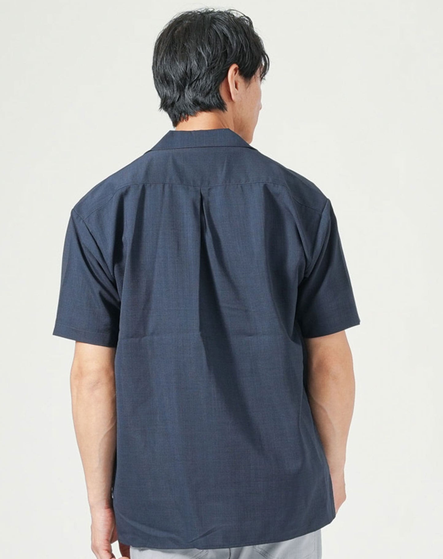 ネイビー　H183cmW63kg 着用サイズ:Ｌ