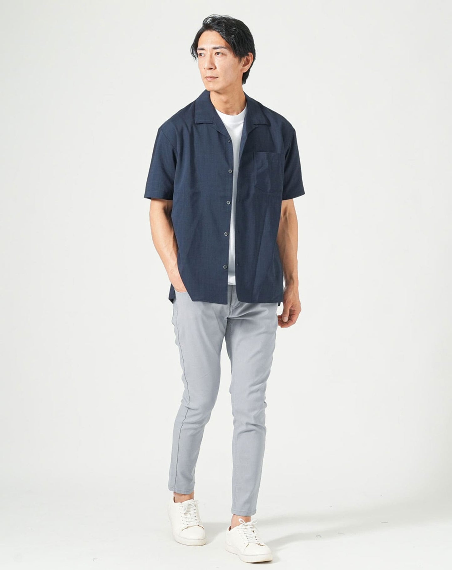 ネイビー　H183cmW63kg 着用サイズ:Ｌ