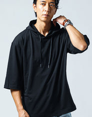 リラックスシルエット5分袖プルオーバーパーカー