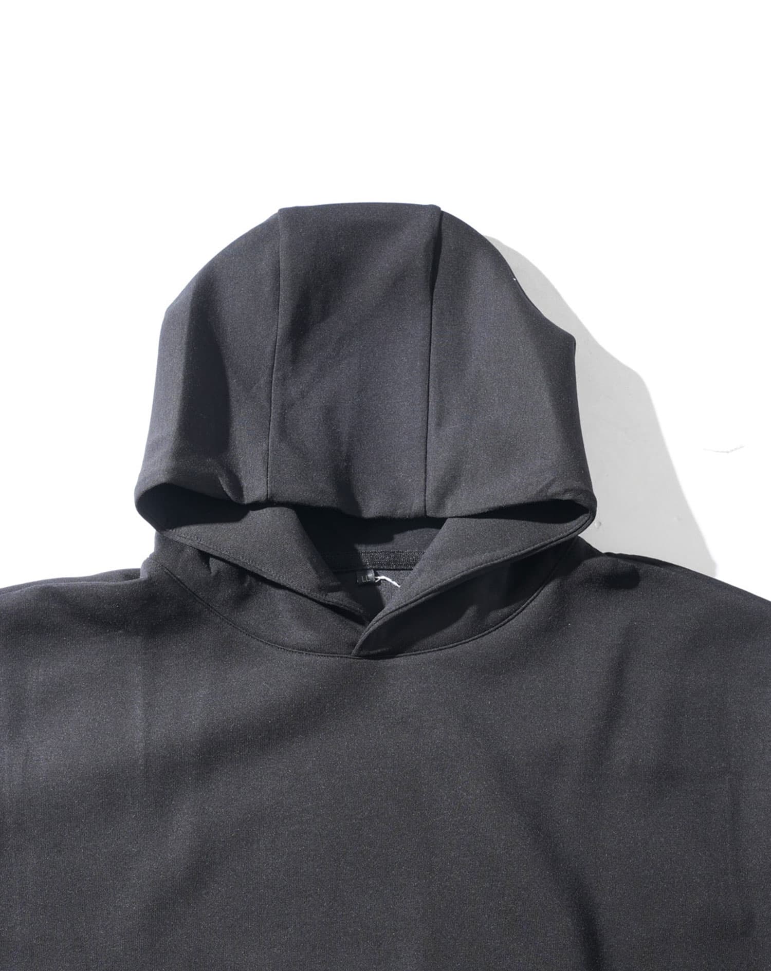 ゆったり長袖プルオーバーパーカー