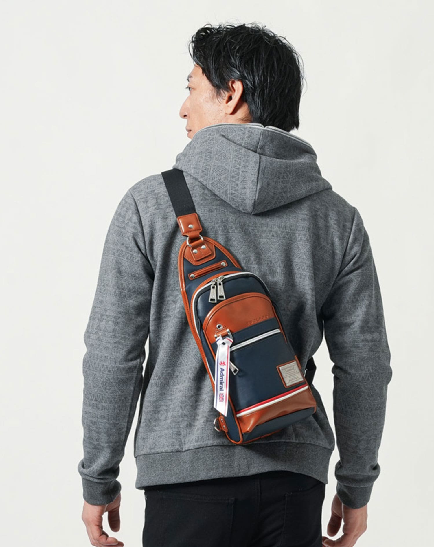 PUレザーパイピングデザインボディバッグ クラッチバッグ メンズ