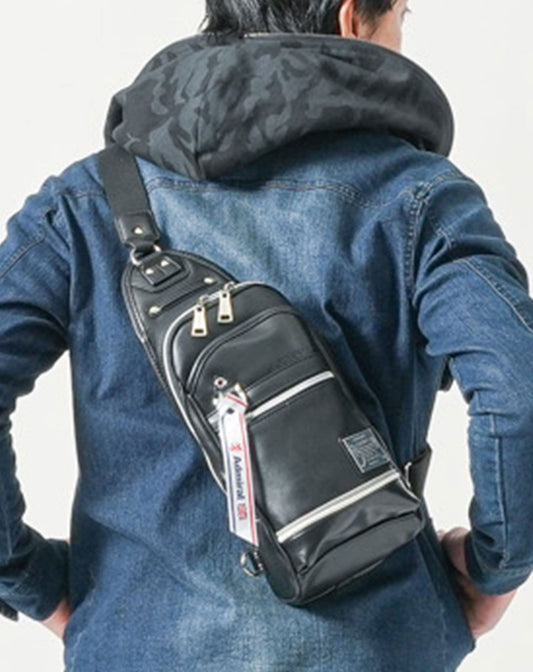 PUレザーパイピングデザインボディバッグ
