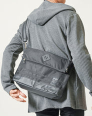 キャンバス素材口折れショルダーバッグ