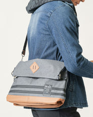 キャンバス素材口折れショルダーバッグ