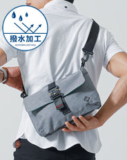 撥水加工USBポート付きミニショルダーバッグ