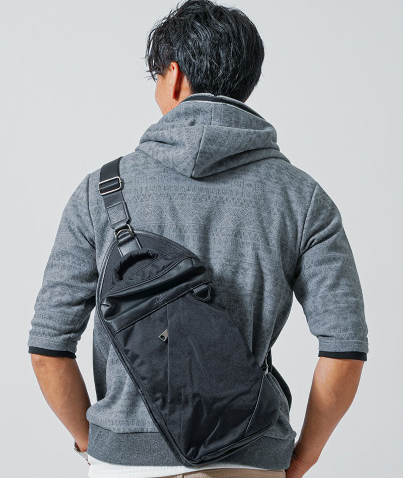 ボディバッグ メンズ おしゃれ 人気 40代 50代 撥水加工 PUレザー 春