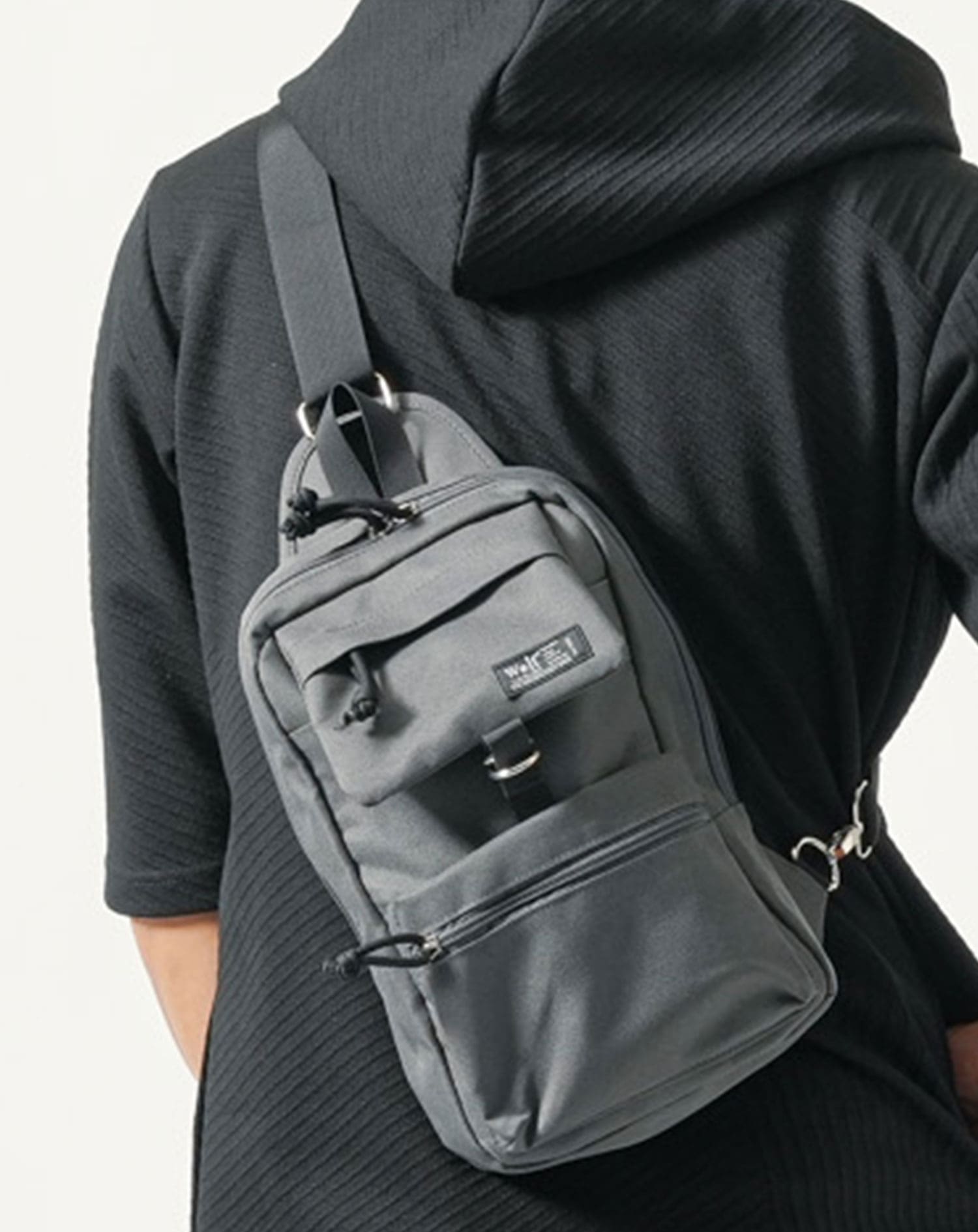 DCX ボディバッグ グレー 撥水加工コンパクトボディバッグ ボディバッグ メンズ おしゃれ