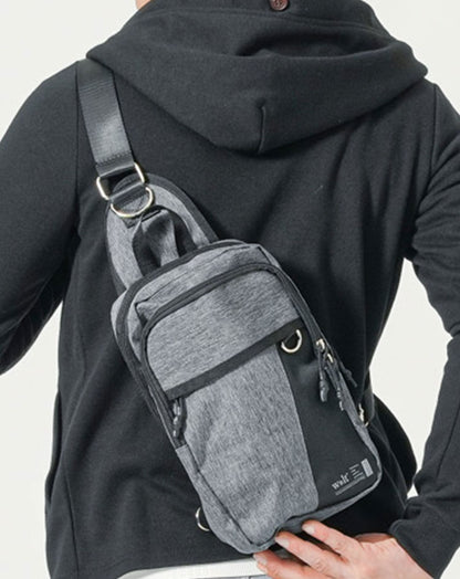 撥水加工USBポート付きボディバッグ