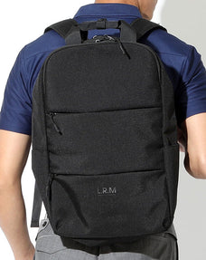 Equally Dividedビジネスリュック