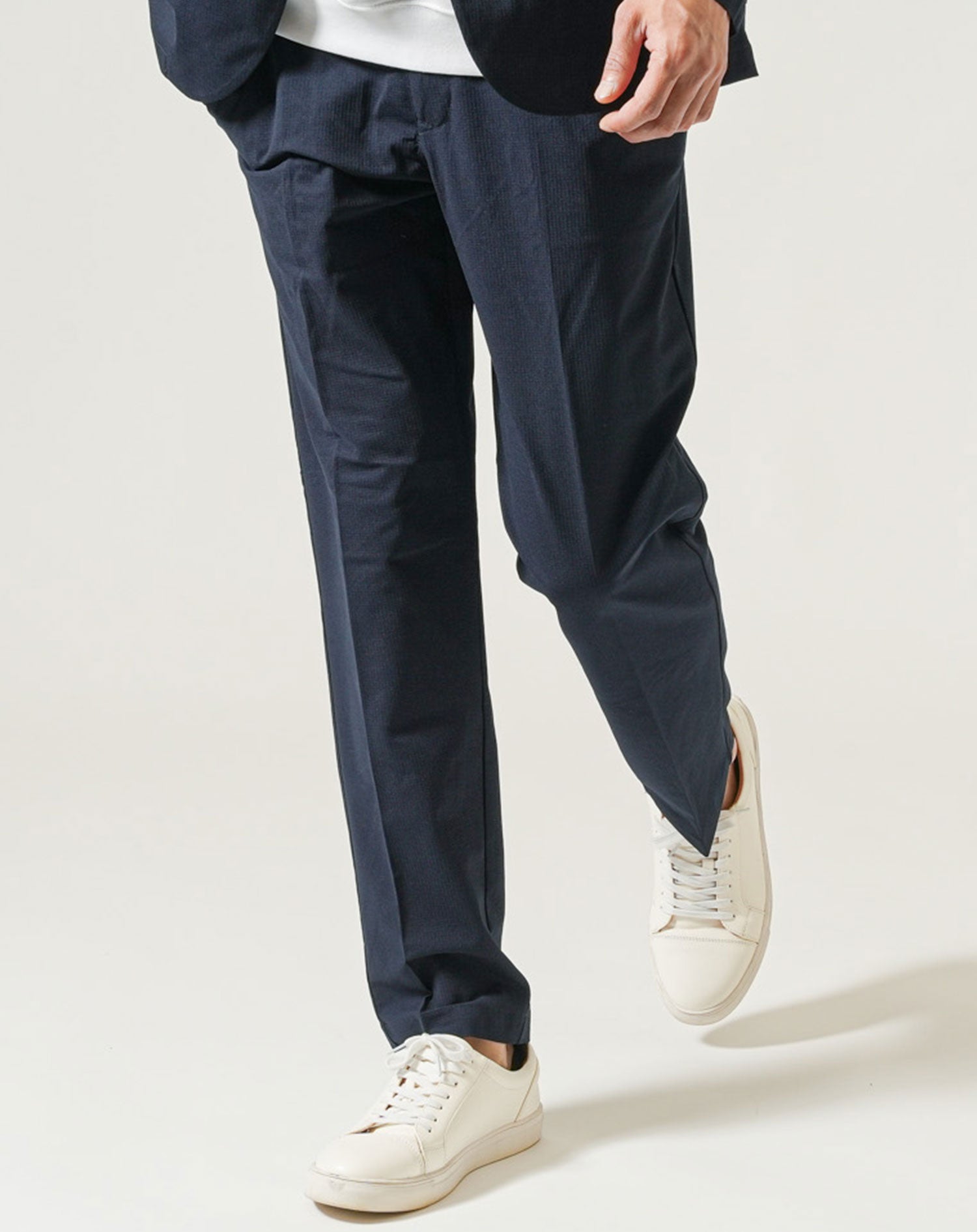 ブレサブルクールストレッチテーパードトラウザーパンツ